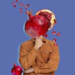 تصویر انسان در حال فکر طرح انار شب یلدا