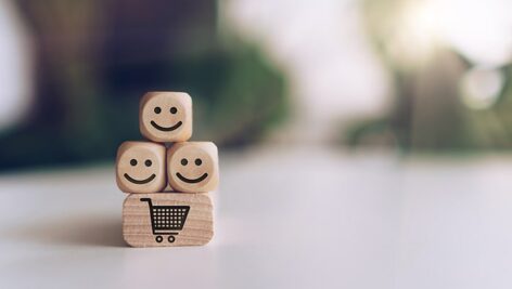تصویر مجموعه مکعب چوبی طرح لبخند با مفهوم خرید