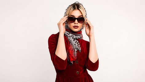 retro portrait young woman with beautiful lips Top