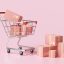 دانلود عکس استوک 3D سبد خرید و بسته‌ بندی پستی | طرح تبلیغاتی فروشگاه اینترنتی