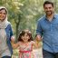 دانلود تصویر خانواده ایرانی شاد در طبیعت | عکس JPG باکیفیت برای طراحی و تبلیغات